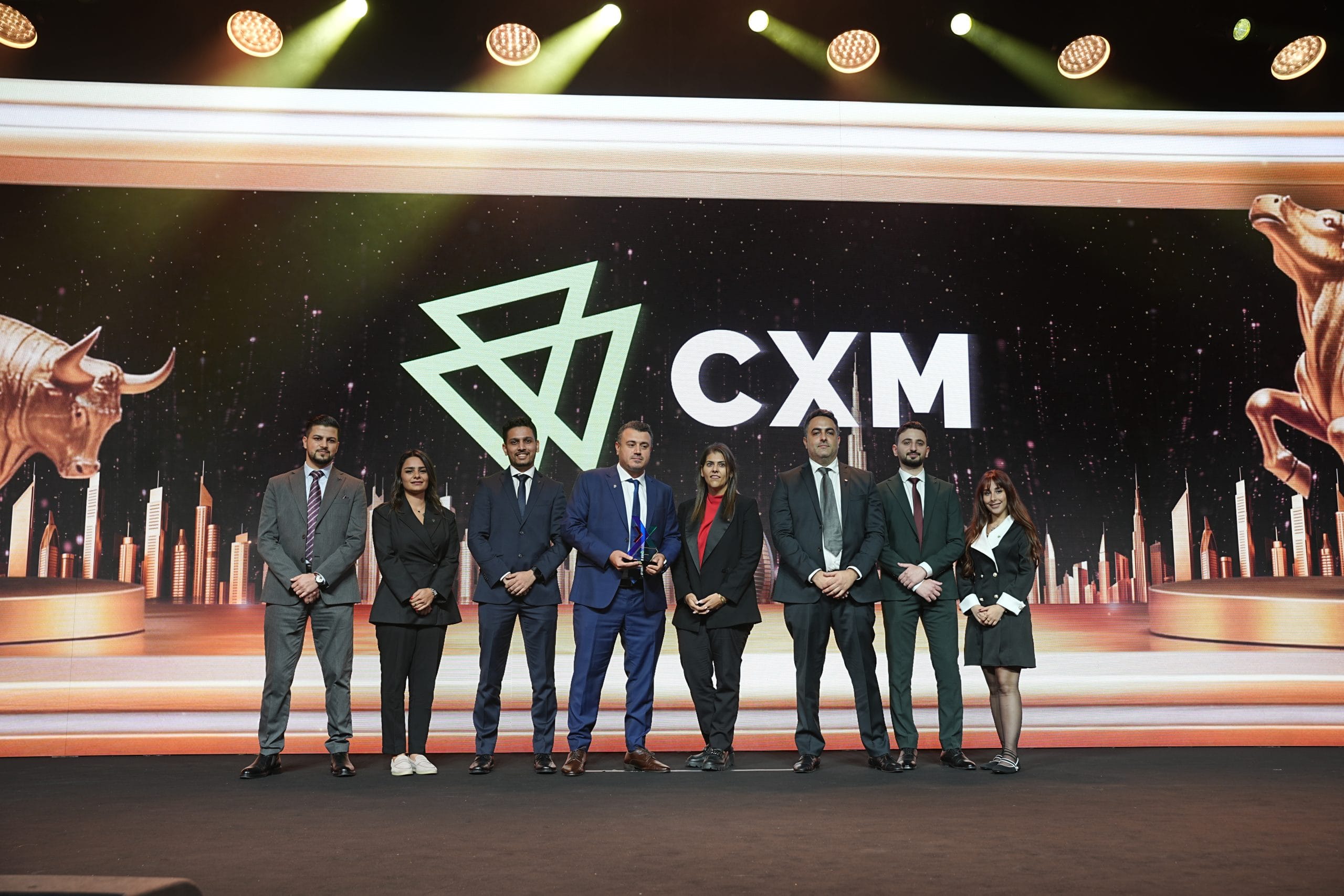 CXM Meraih Penghargaan "Best Fintech Forex Broker" di Dubai